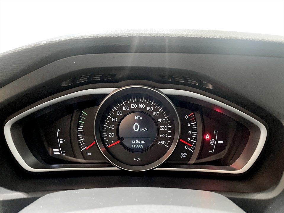 Bild på Volvo V40 Kinetic T2 122hk - DRAG, BACKSENSORER