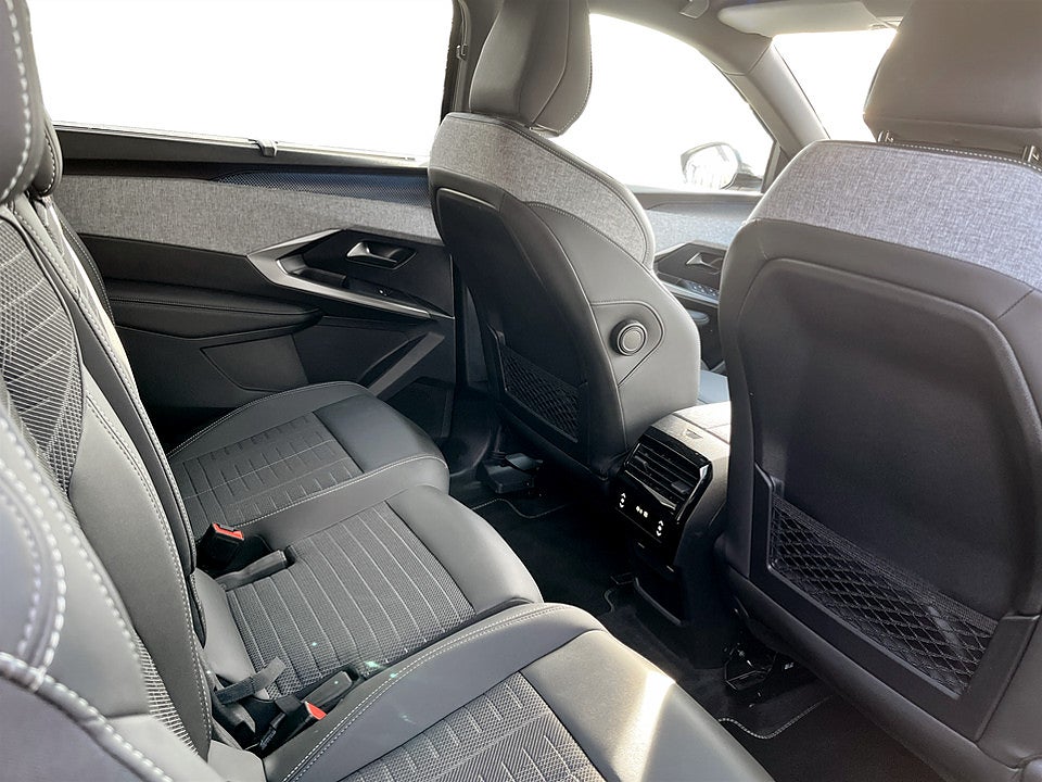 Bild på Peugeot 5008 GT Hybrid 1.2 PT 145hk Aut 7-SITS B-KAMERA CARPLAY