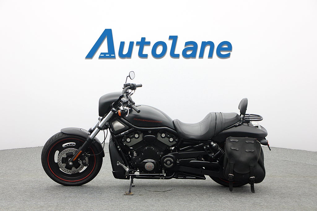 Harley-Davidson Night Rod Special* Nästan nya däck Väldigt bra servad!