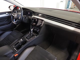 Kombi Volkswagen Passat 9 av 24