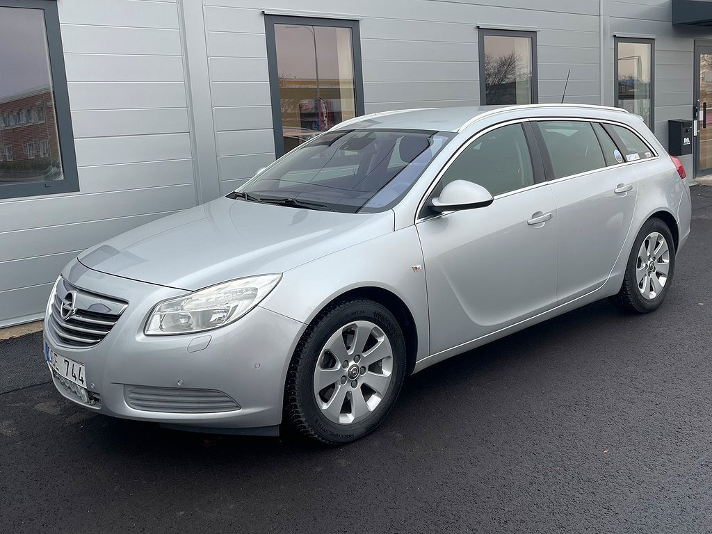 Opel Insignia Sports Tourer 2.0 Turbo 200hk Nyservad/Drag 