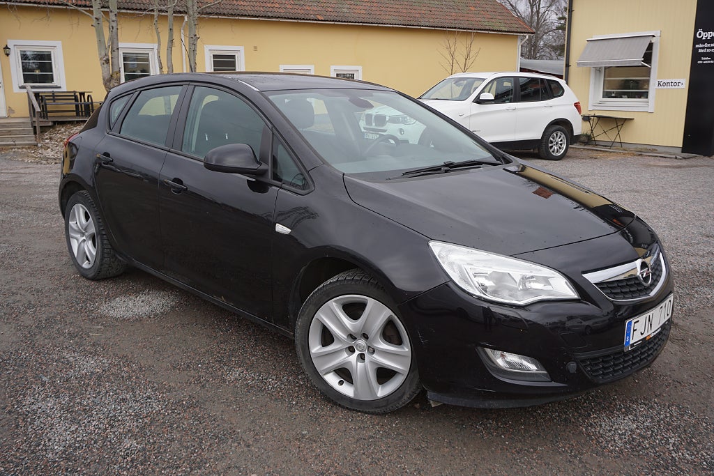Opel Astra 1.6 Enjoy AUT