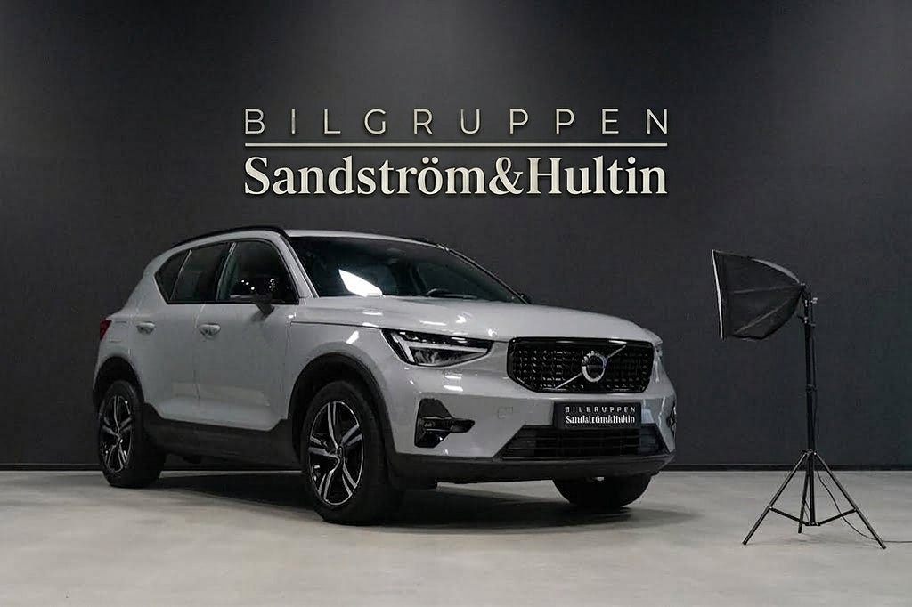Volvo XC40 B4 FWD Plus Dark / Leasebar 