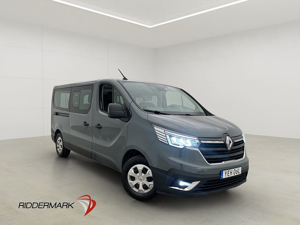 Renault Trafic Passenger Lång P-Sensorer Dragkrok 9-Sit Moms