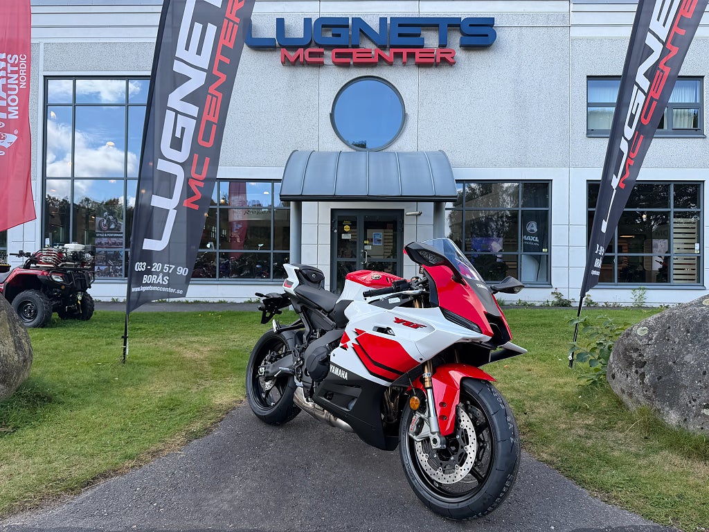 Yamaha R9 70TH Anniversary 