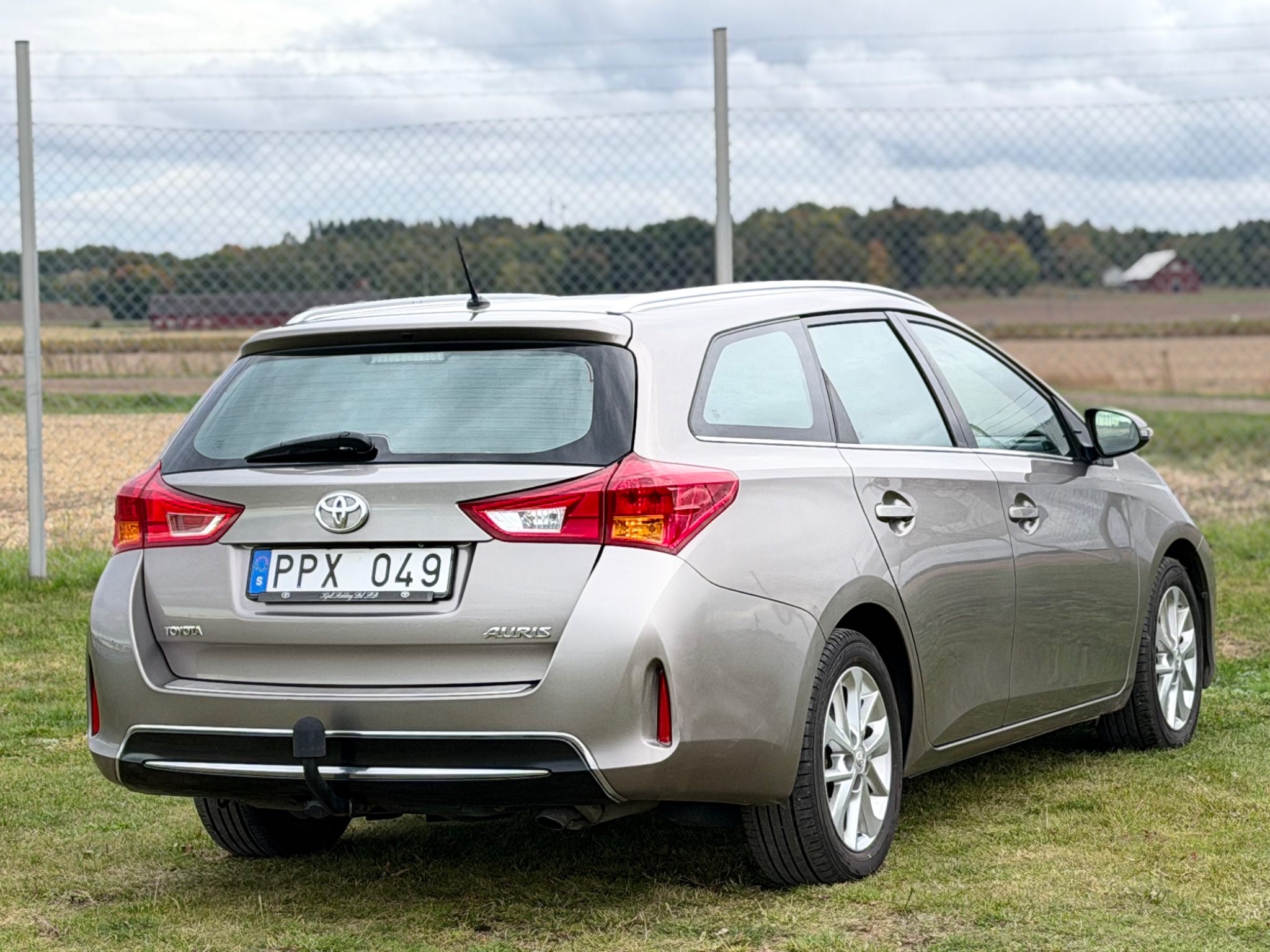 Toyota Auris 2014, bild 5/10