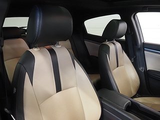 Halvkombi Honda Civic 11 av 23