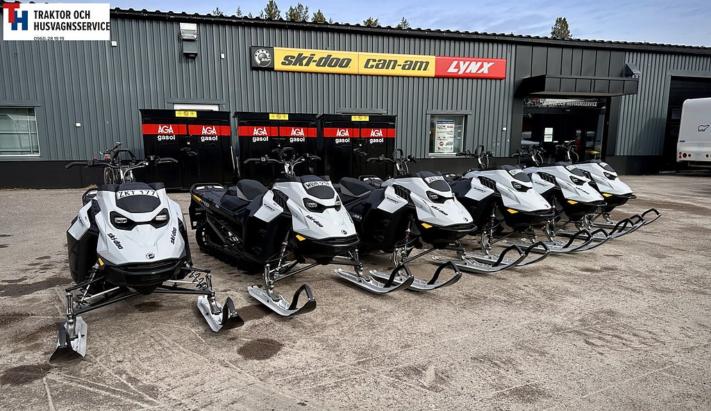 Ski-Doo Summit Adrenalin 850 E-TEC 146" -25 Ett antal