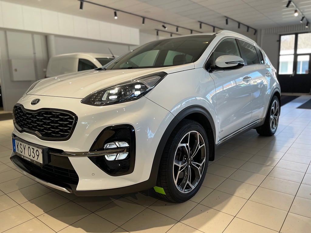 Kia Sportage 2.0 CRDi MHEV AWD GT-Line *Drag. Vinterhjul *Fint skick