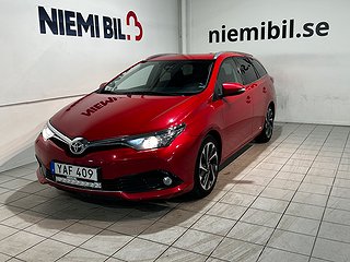Toyota Auris Touring Sports Plus Kamera Mvärm Drag S/V-hjul