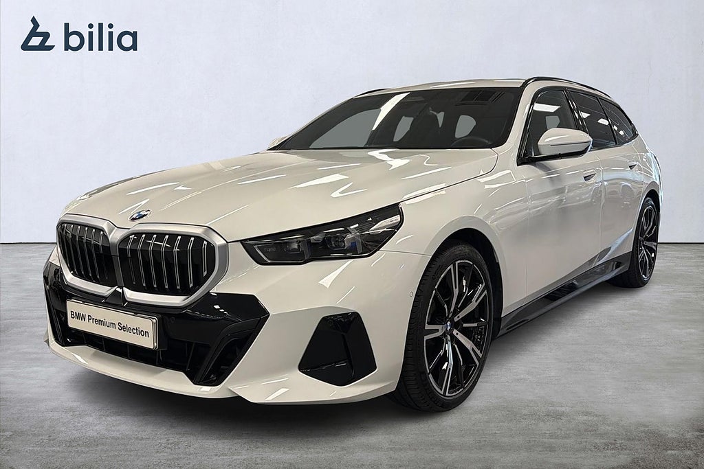 BMW 520d xDrive Touring M-sport | Värmare | Drag | H&K | 20"