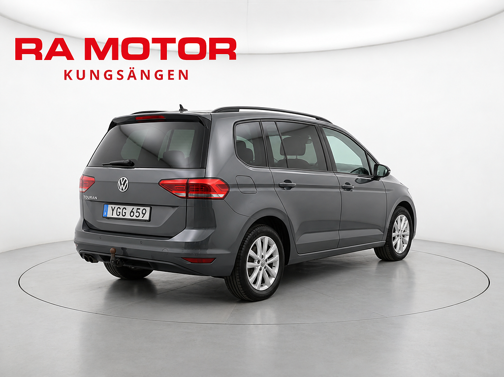 Volkswagen Touran 1.4 TSI, 150hk | Drag | Kamera | 7-sits | Värmare 2017