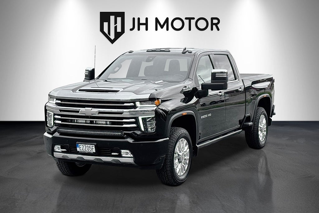 Chevrolet Silverado 2500 HD High Country 6.6 V8 Duramax 4WD 452hk MOMS