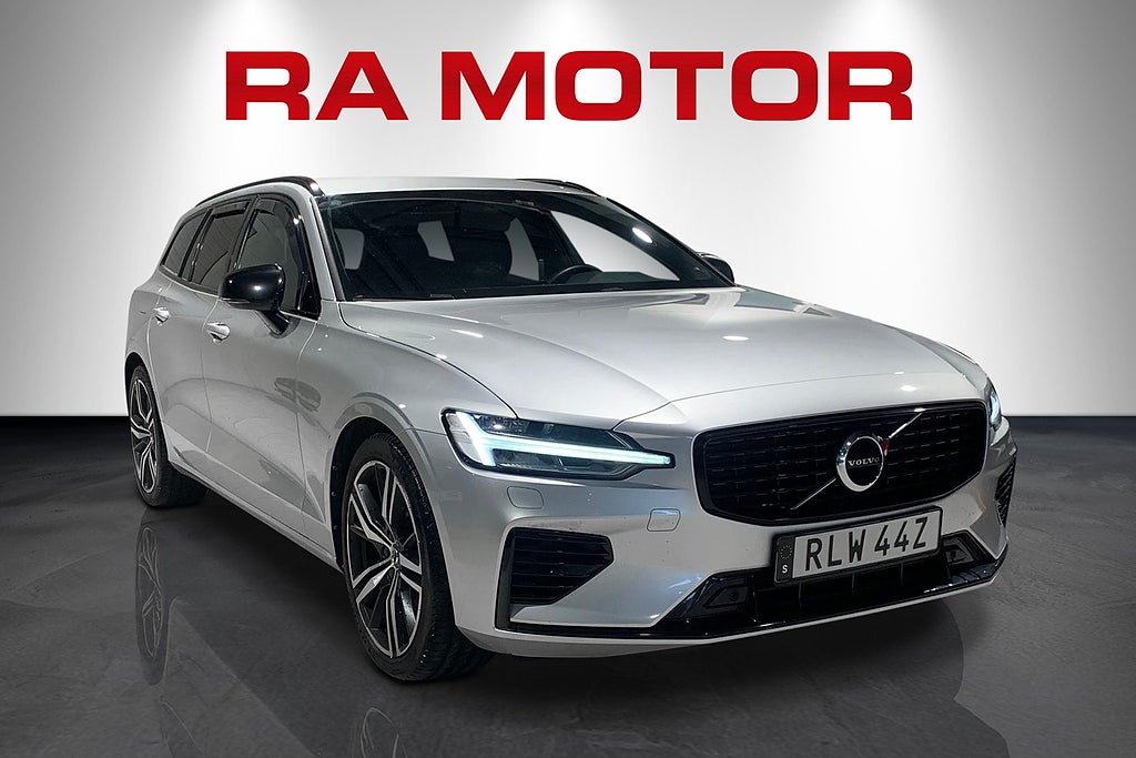 Volvo V60 Recharge T6 AWD 340hk R-Design |Navi|Kamera|Voc| 2022