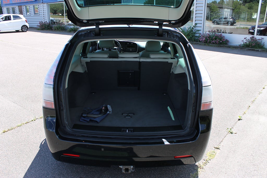 SAAB 9-3 SPORTCOMBI 1.8T ETHANOL 150 ch VECTOR BVA 4X2 - ATTELAGE - CUIR - 229000 km