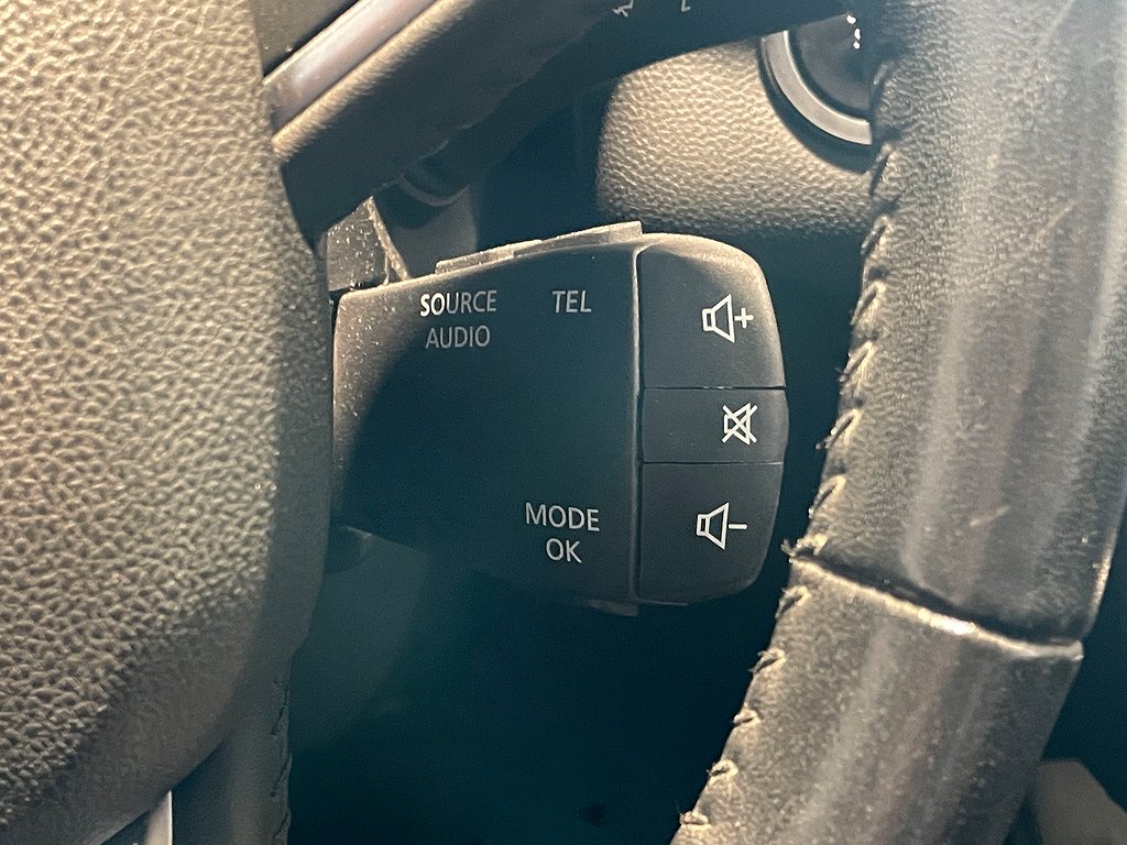 Renault Kadjar 1.2 TCe LIMITED | M&K VÄRMARE | KEYLESS |NAVI 2017