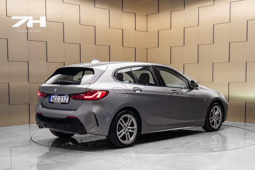 BMW 118I M Sport / Cockpit / Farthållare / PDC