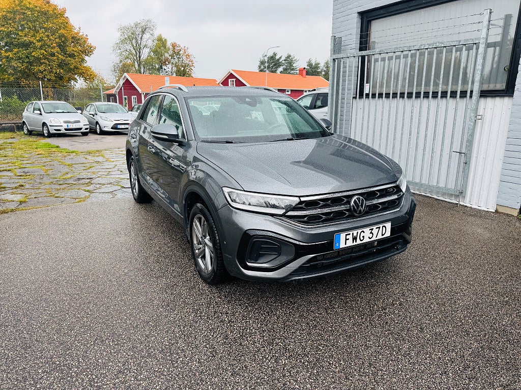 Volkswagen T-Roc 2.0 TDI 150HK DSG 4-MOTION R-LINE / NAVI / VÄRMARE