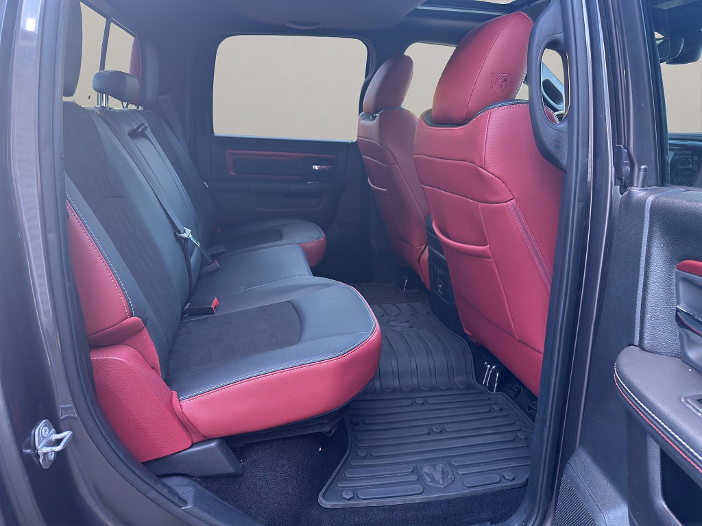 Dodge Ram 1500 Rebel 5,7 L Mkt fin o låga mil 4 X 4  394 hk - bild 14