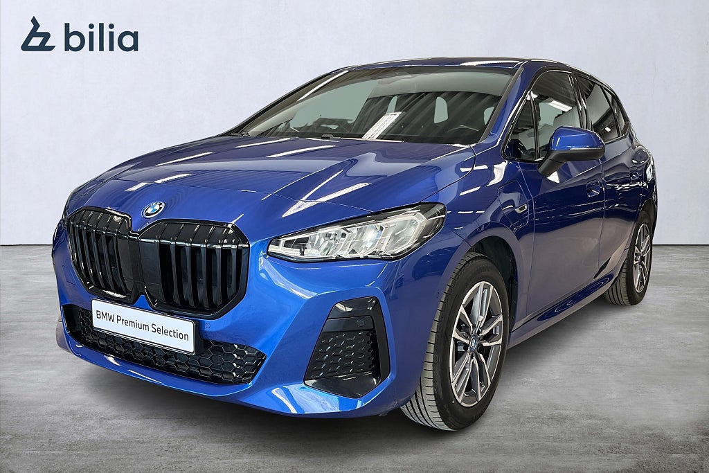 BMW 225e xDrive M-Sport | HiFi | Drag | Backkamera | El. stolar