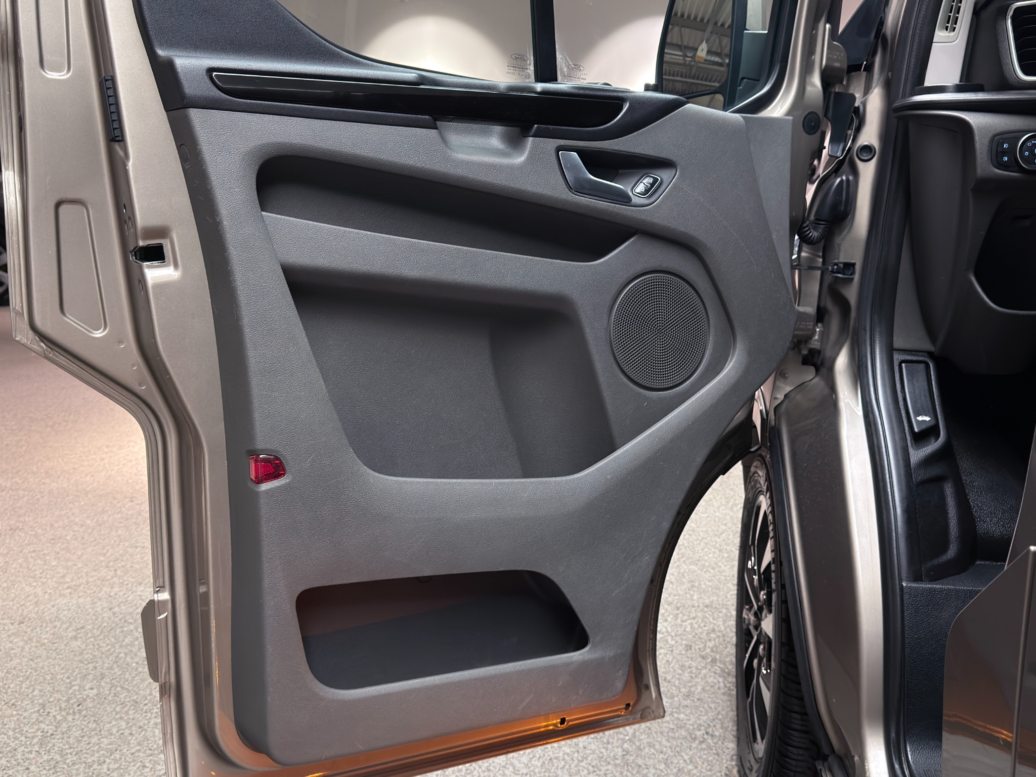 Ford transit Transit Custom 310 Sport 2.0 TDCi 170hk | Drag 2018 - miniatyr 29