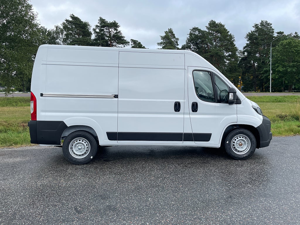 Bild på Peugeot Boxer BlueHDi 180hk Aut L3H2 - Avdragbar moms