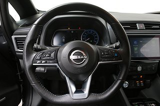 Halvkombi Nissan Leaf 16 av 23
