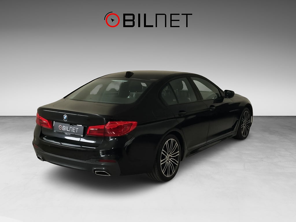 BMW 520d xDrive *3,99%* M Sport 19" Värmare Navi Kamera Drag
