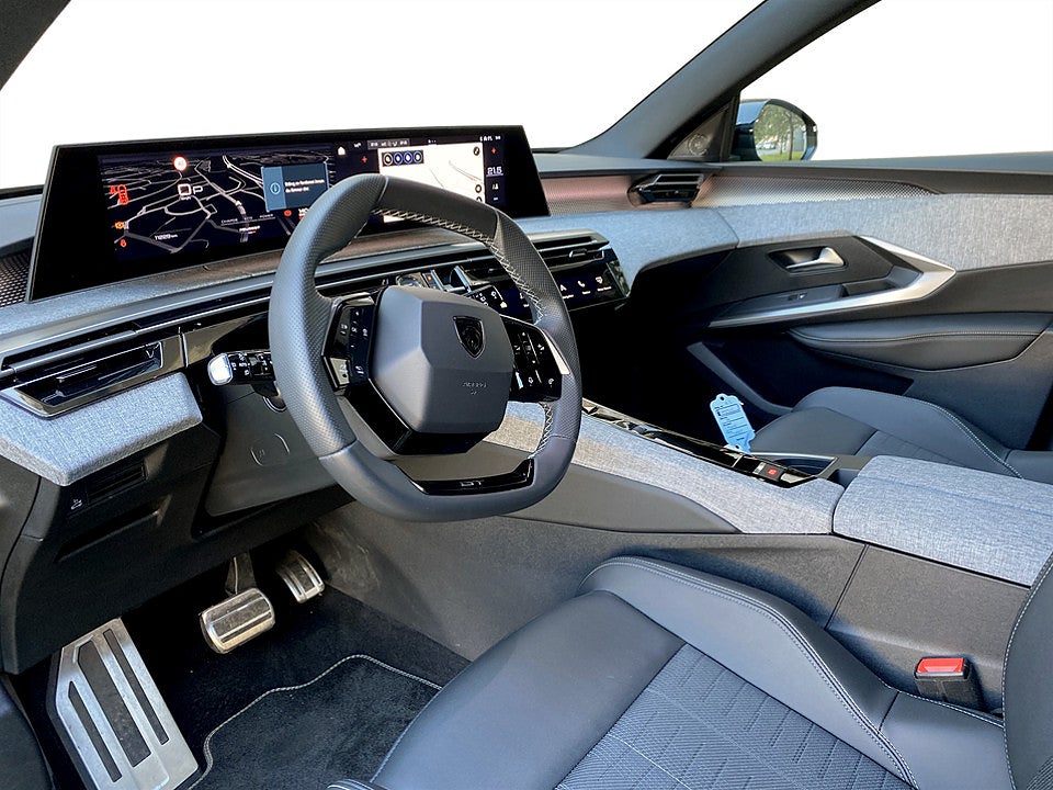 Bild på Peugeot 5008 GT Hybrid 145hk Aut 7-SITS B-KAMERA CARPLAY