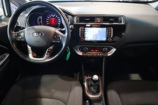 Halvkombi Kia Rio 11 av 20