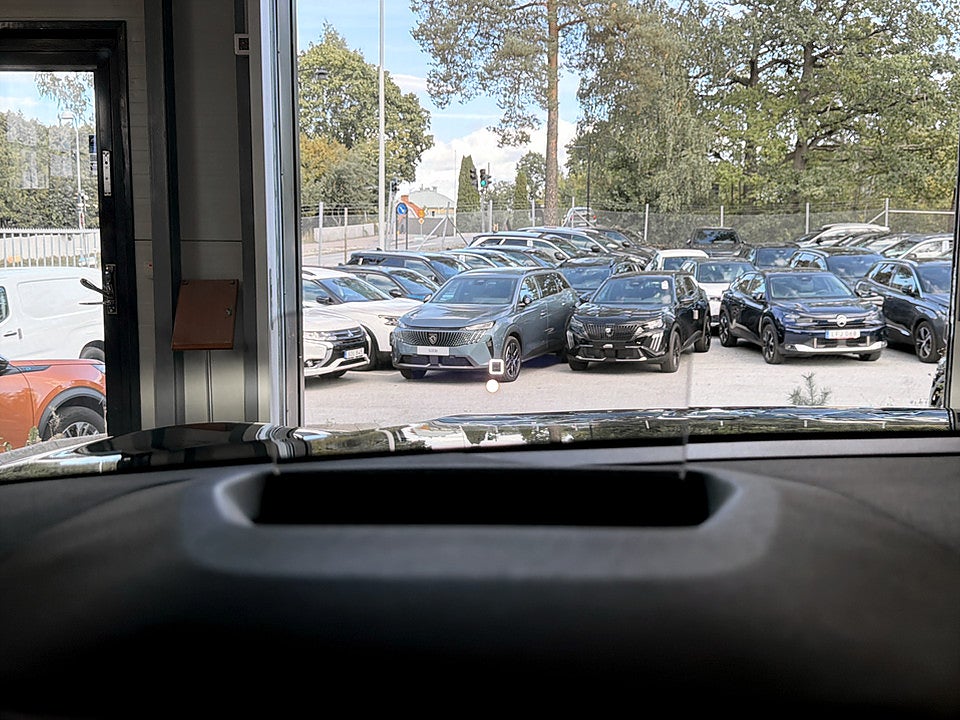 Bild på Citroën C4-X Shine 1.2 PT 130hk Aut B-KAMERA HUD RATTVÄRME