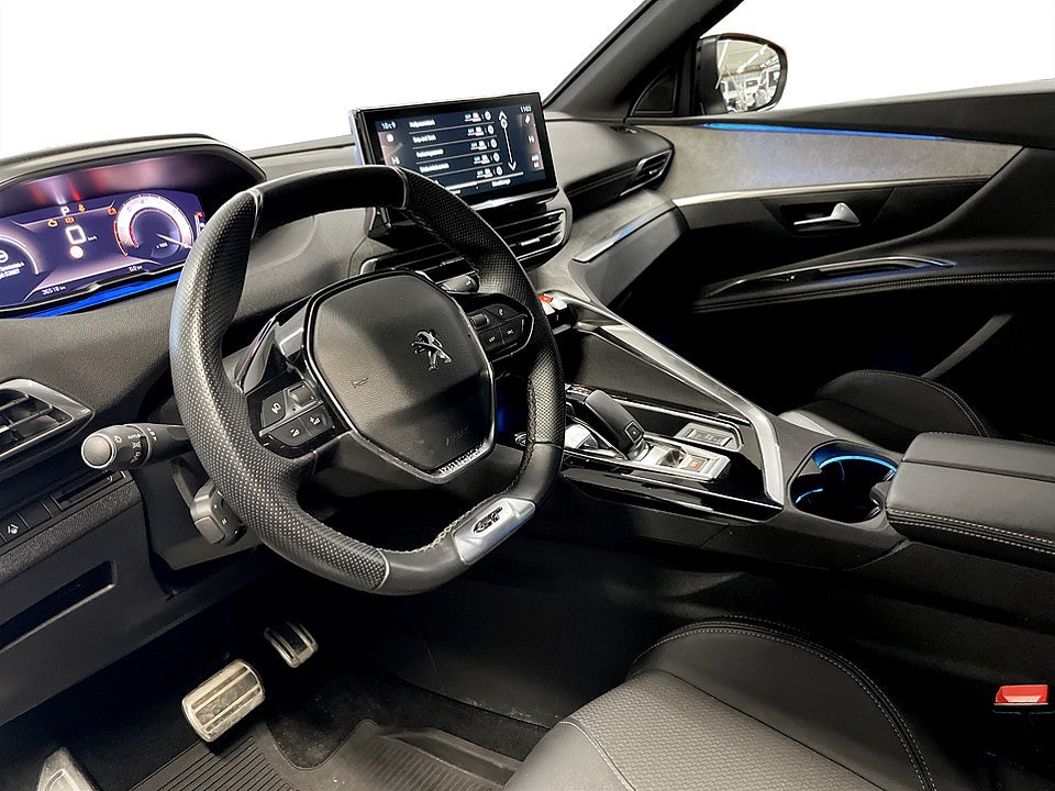 Bild på Peugeot 3008 GT 1.2 PT 130hk Aut B-KAMERA CARPLAY
