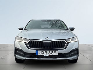 Skoda Octavia Scout 2.0 TDI MOMS/Rattvärme/Backkamera/Adaptiv Fart/Drag/SoV – bild 2