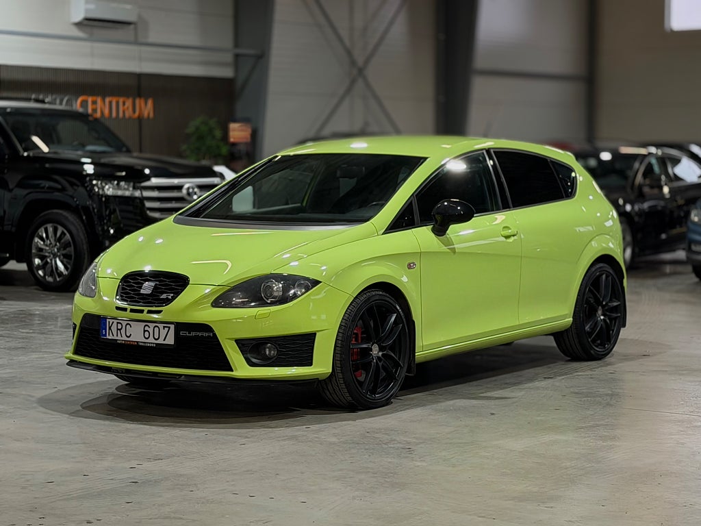 Seat Leon León Cupra R 2.0 TSI Navi Skalstolar 265hk