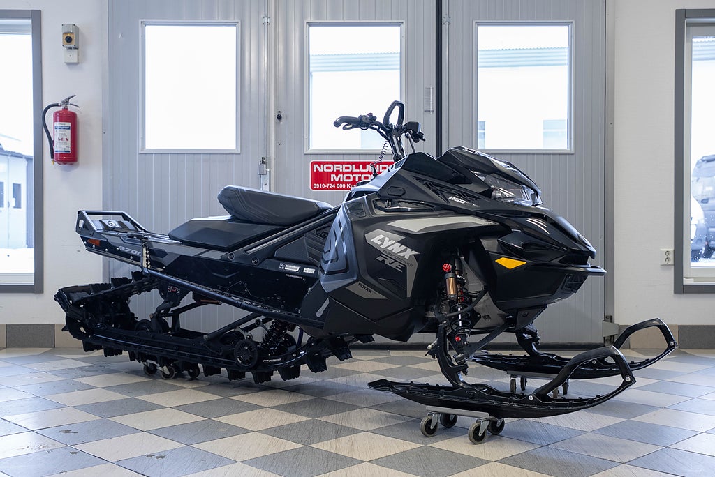 Lynx Boondocker RE 3700 850 E-tec