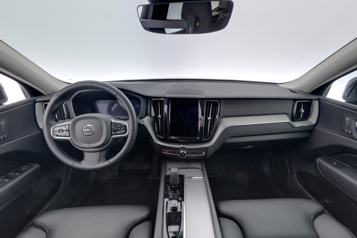 Volvo XC60 T6 Plus Dark Edition 2025, bild 7/50