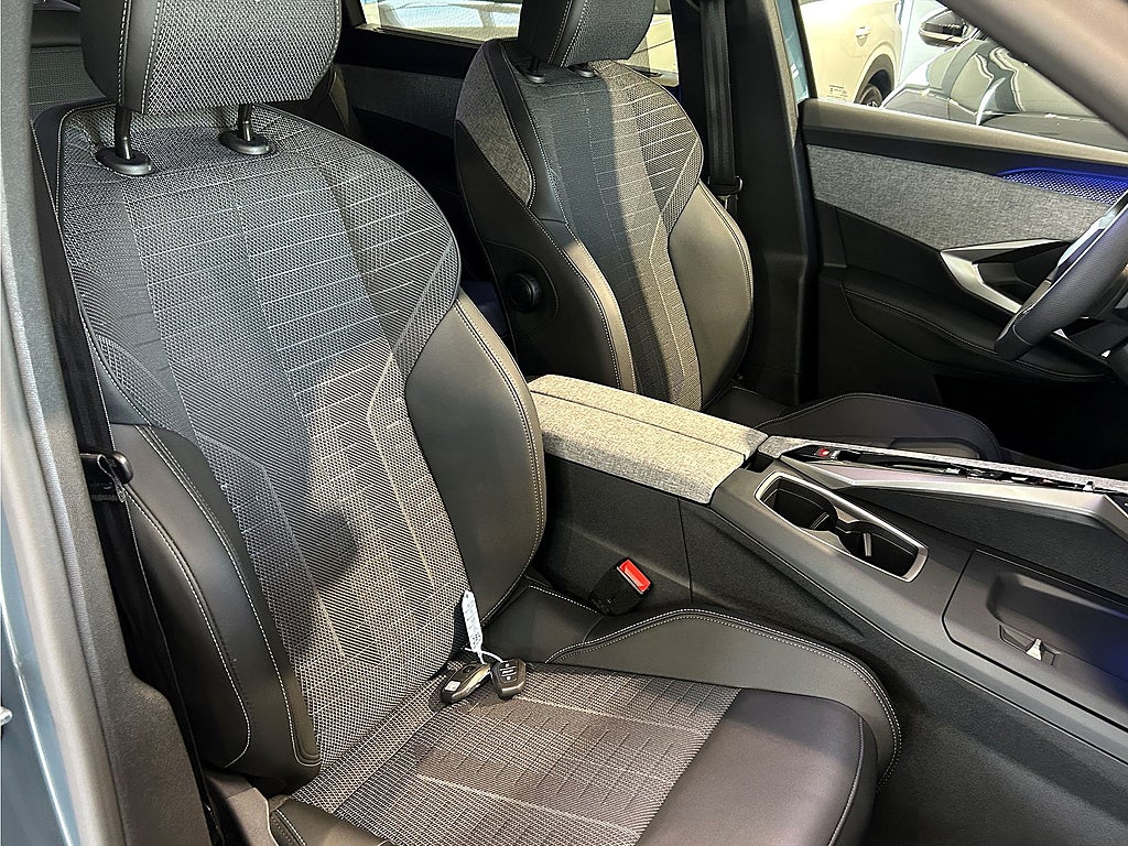 Bild på Peugeot 5008 GT Hybrid 145hk Aut - NYA VINTERHJUL INGÅR!