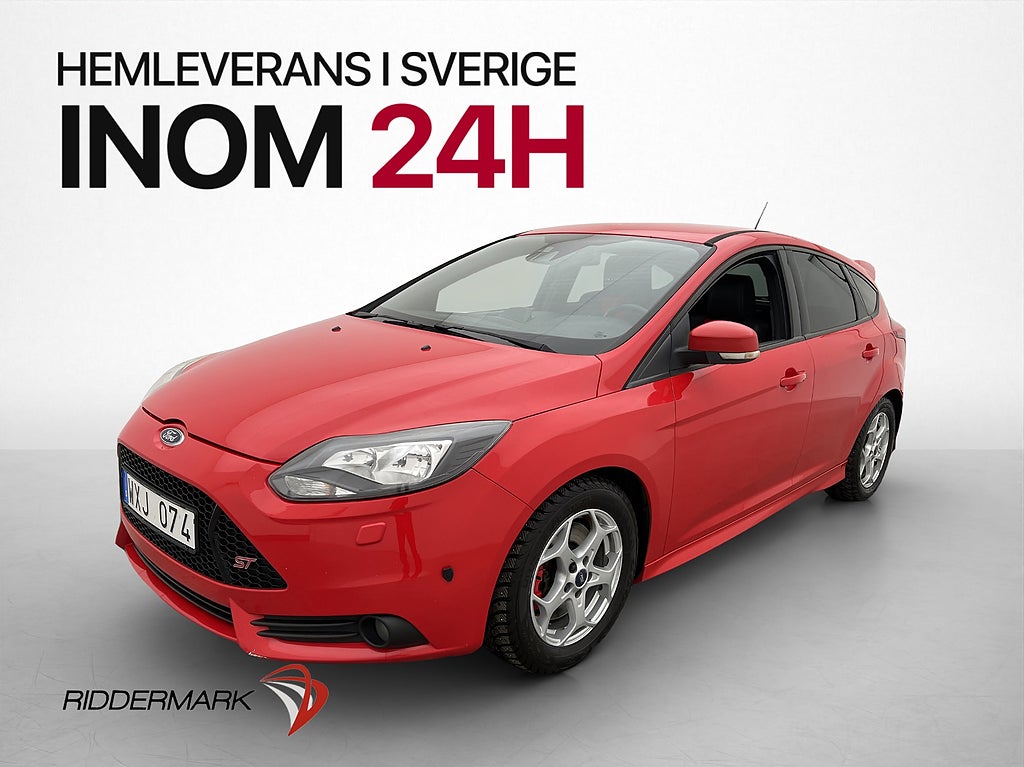 Ford Focus ST 250hk Recaro Motorvärmare Halvskinn