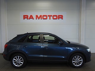 SUV Audi Q3 4 av 25