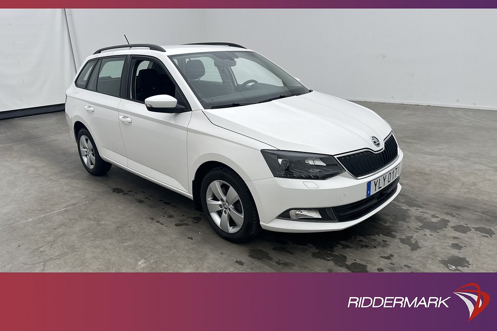 Skoda Fabia Kombi 1.0 TSI 110hk Sensorer CarPlay Farthållare