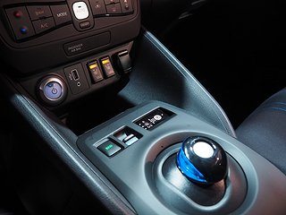 Halvkombi Nissan Leaf 18 av 22