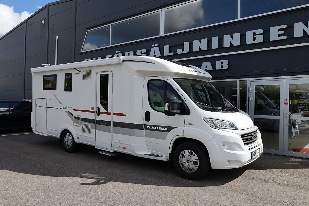Adria Coral Supreme 690 SC Alde/Lithium/Inverter/Hydraliska stödben