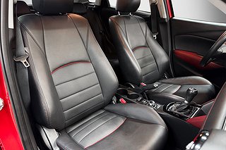 Halvkombi Mazda CX-3 8 av 25