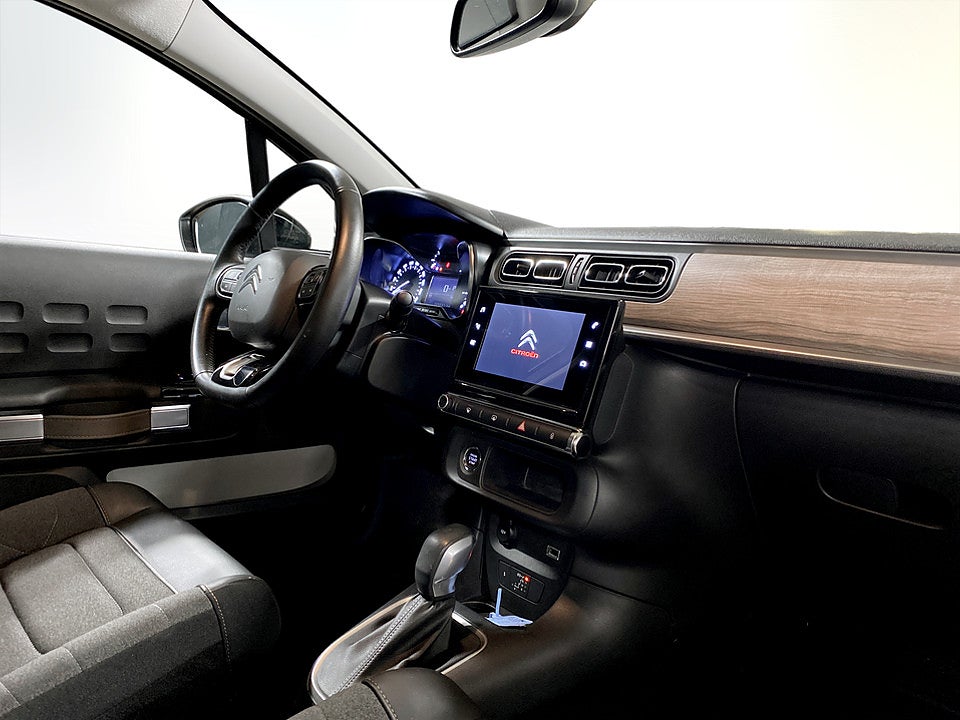 Bild på Citroën C3 Shine Exclusive 1.2 PT 110hk Aut B-KAMERA CARPLAY NAVI