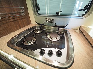 Husbil-integrerad BURSTNER Elegance i895 16 av 29