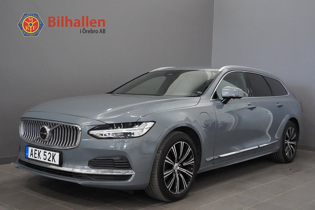 Volvo V90 Recharge T6 AWD Core Komfortstolar Läder VoC 360 Kamera
