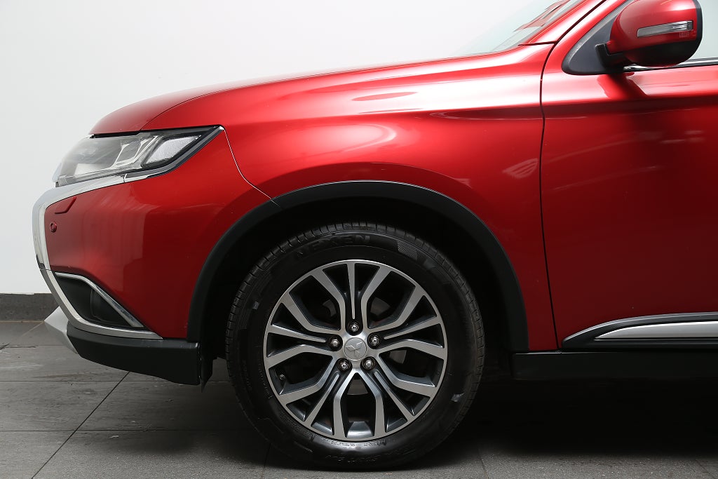 Mitsubishi Outlander 2,0 MIVEC 150hk CVT Komfort 7-Sits 2017