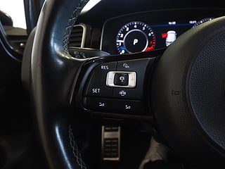 Halvkombi Volkswagen Golf 17 av 23