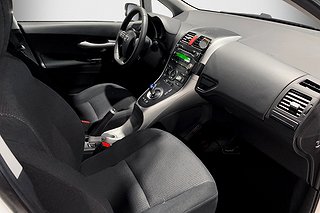 Halvkombi Toyota Auris 8 av 22