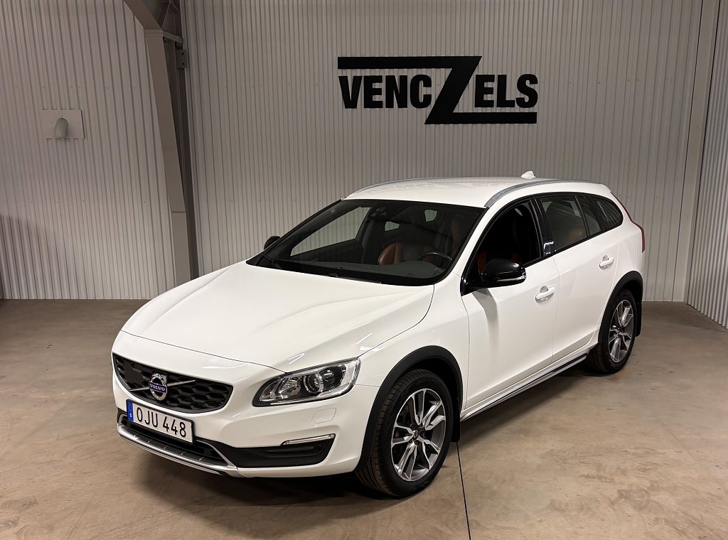 Volvo V60 Cross Country D3 Summum Backkamera Värmare GPS VOC  Dragkrok Fin